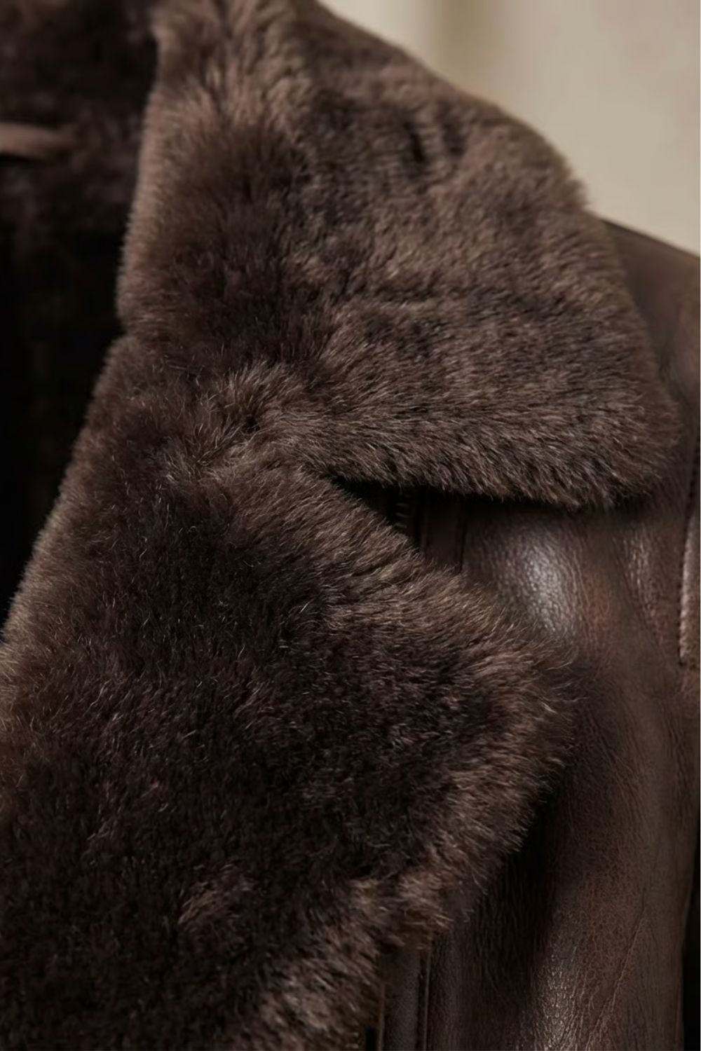 Fitted Faux Leather Winter Jacket with Plush Shearling-Look Collar